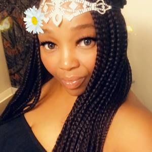 Meet your Posher, Natalie